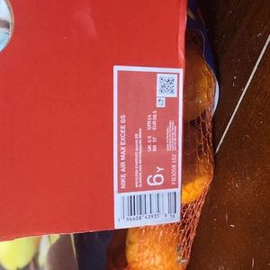 Brand new nike air max